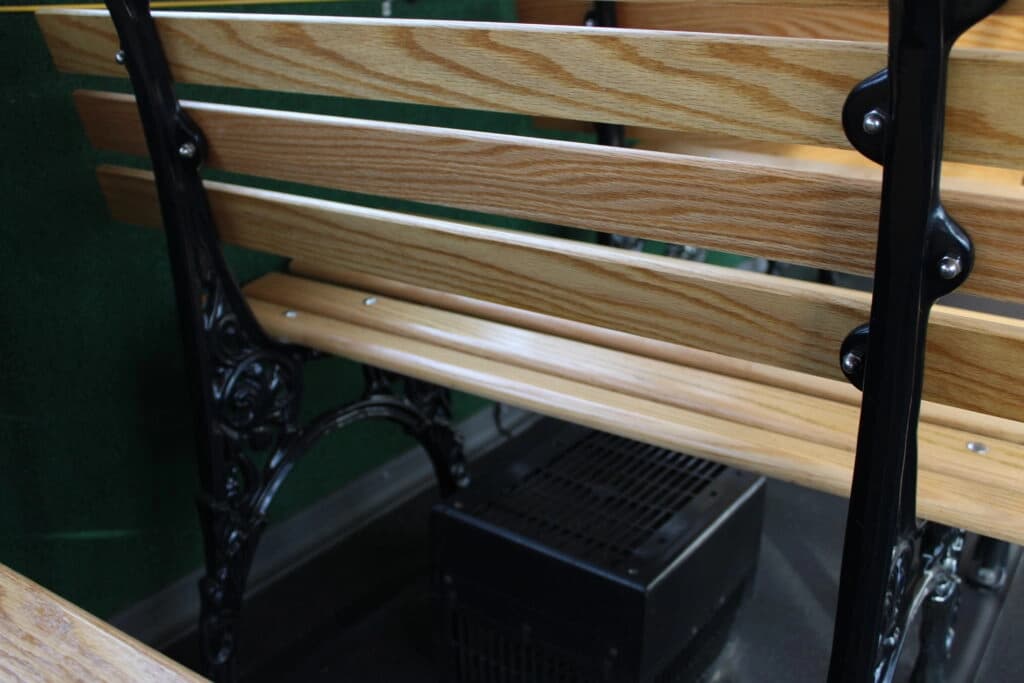 2011 Ford TR30 ADA Trolley Bus - Thumbnail 11 2011 Ford TR30 ADA Trolley Bus - Thumbnail 11