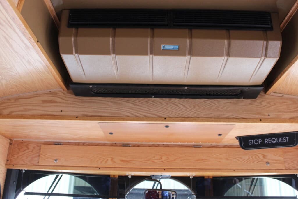 2011 Ford TR30 ADA Trolley Bus - Thumbnail 12 2011 Ford TR30 ADA Trolley Bus - Thumbnail 12