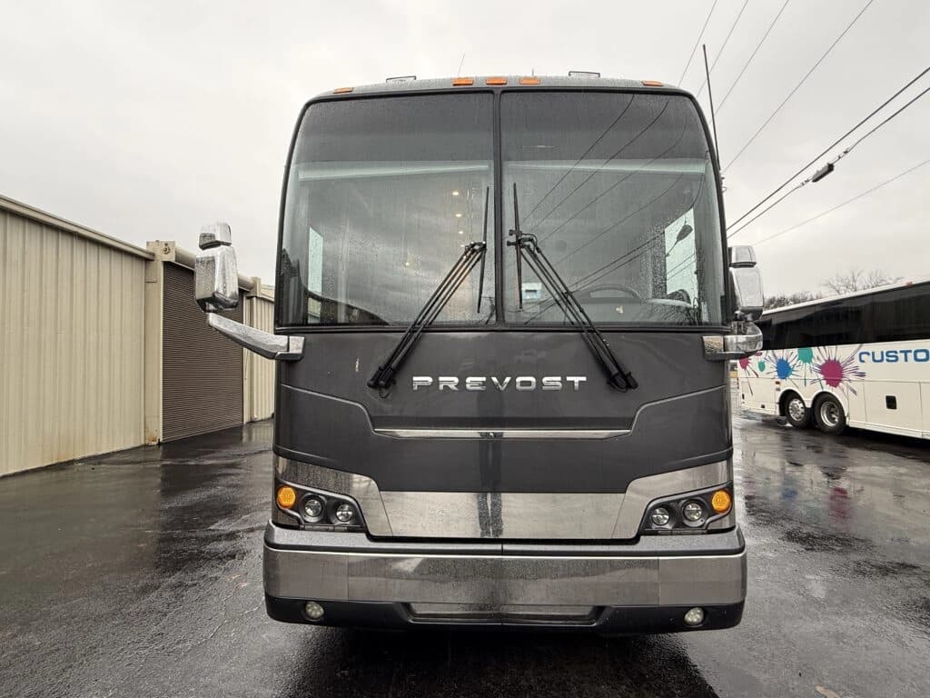2004 Prevost XLII bus 2004 Prevost XLII bus