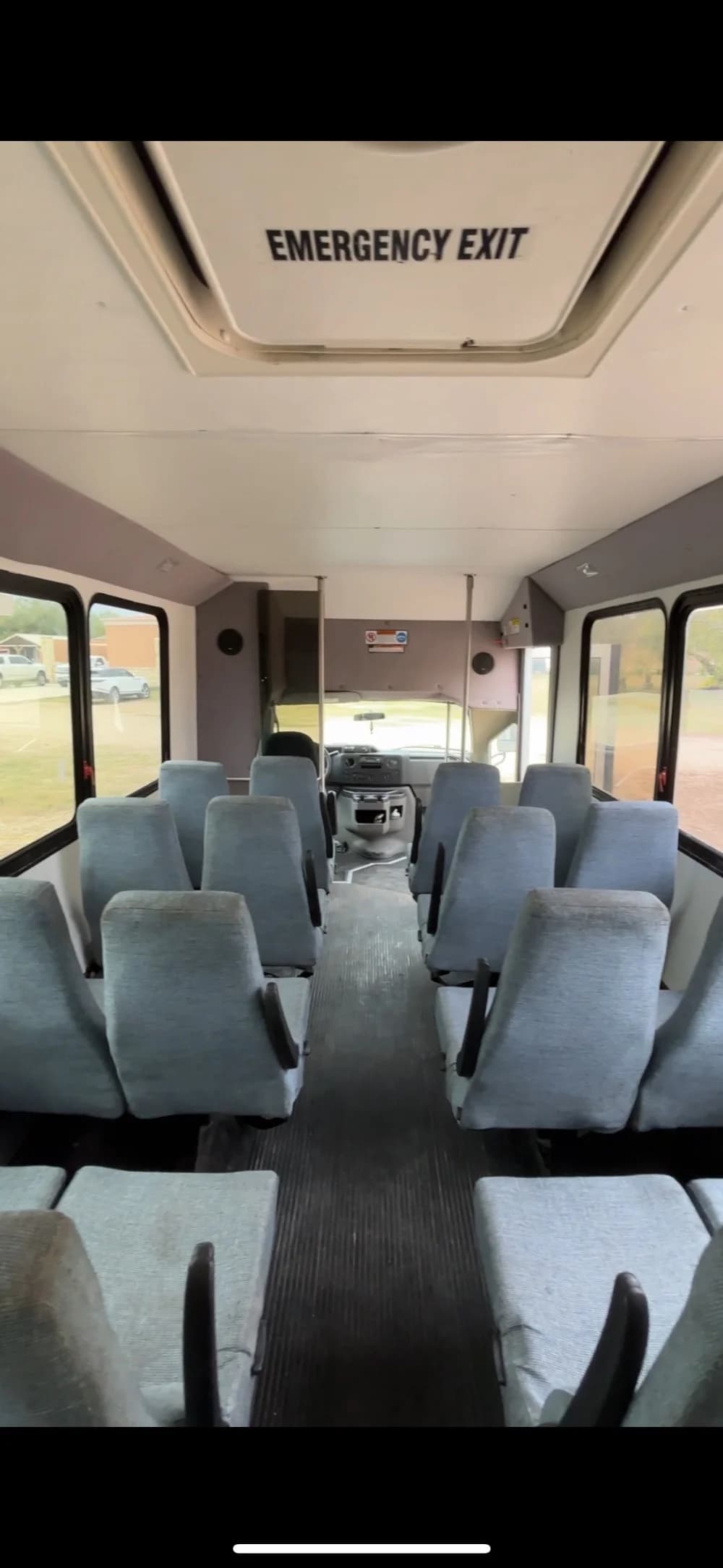 2015 Ford E450 - Thumbnail 7 2015 Ford E450 - Thumbnail 7