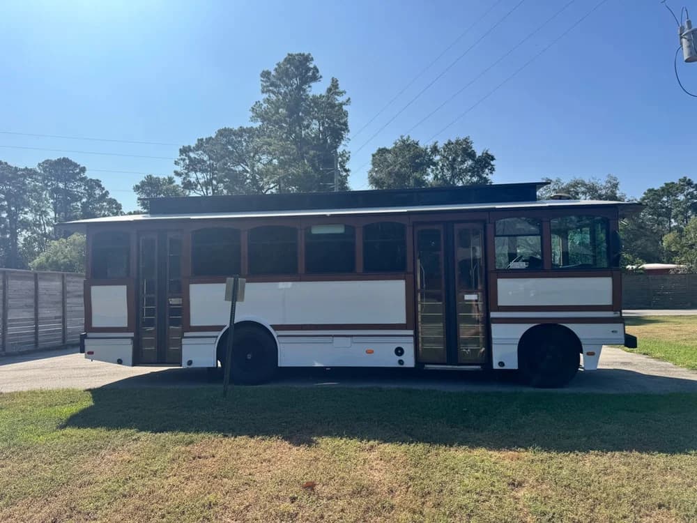 2003 Chance Trolley bus 2003 Chance Trolley bus