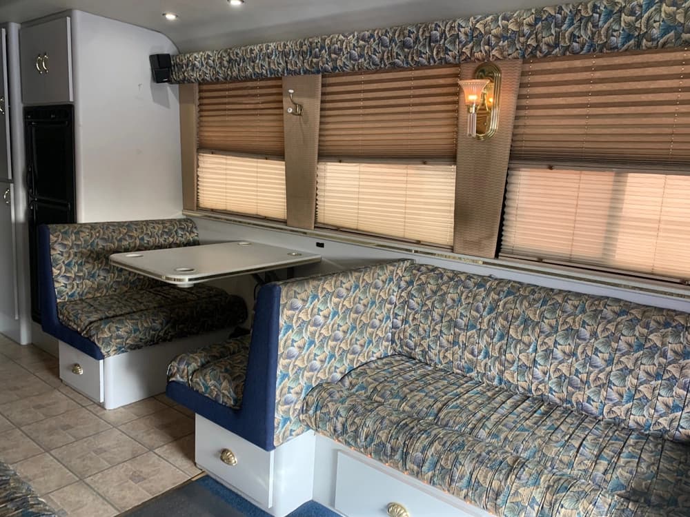 1996 Prevost Prevost Coach - Thumbnail 13 1996 Prevost Prevost Coach - Thumbnail 13