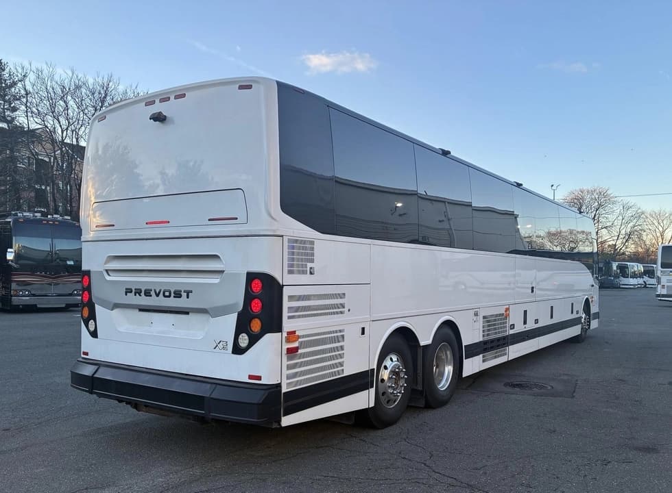 2020 PREVOST X3-45 WCL - Thumbnail 3 2020 PREVOST X3-45 WCL - Thumbnail 3