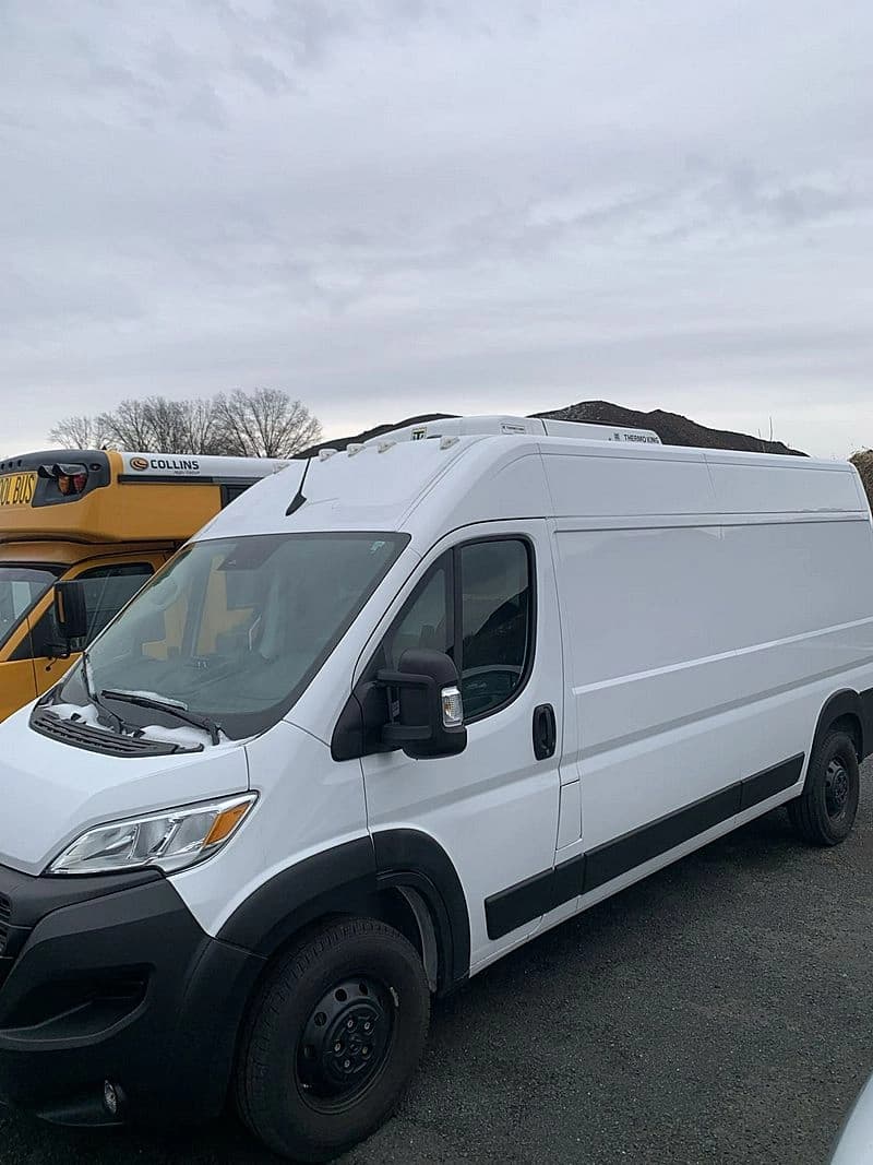 2023 RAM Promaster 3500 Passenger Van - Thumbnail 2 2023 RAM Promaster 3500 Passenger Van - Thumbnail 2
