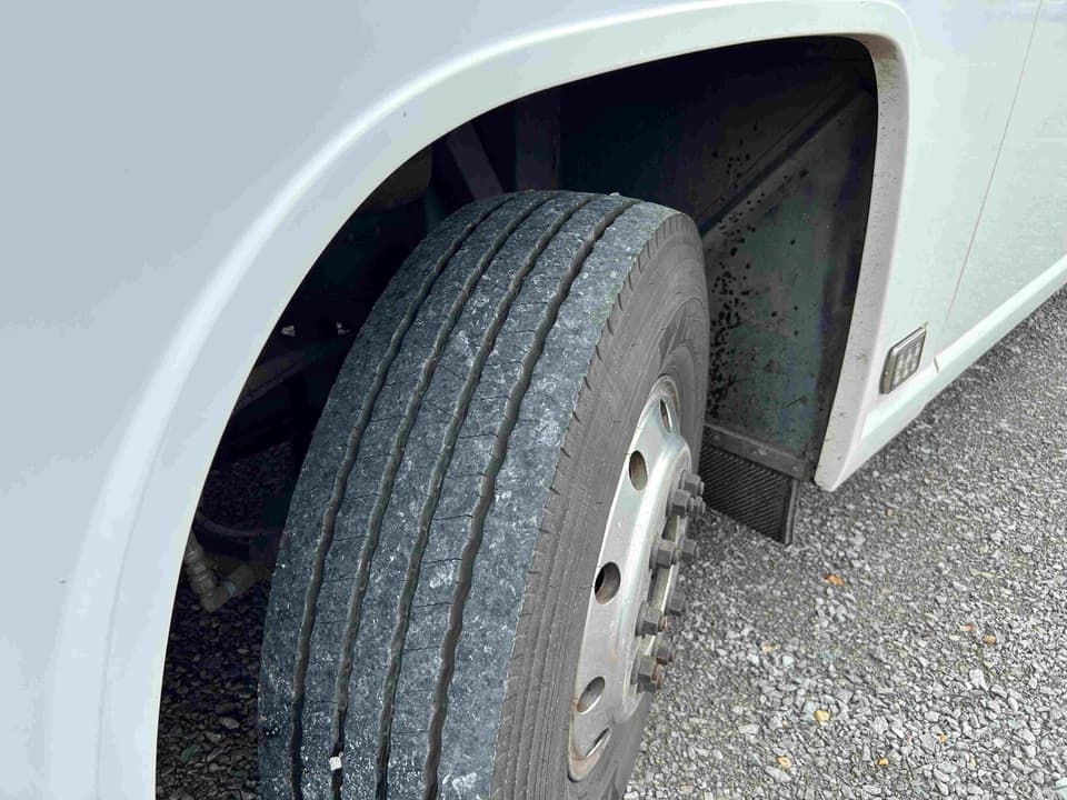 2015 MCI J4500 Coach Bus - Thumbnail 16 2015 MCI J4500 Coach Bus - Thumbnail 16