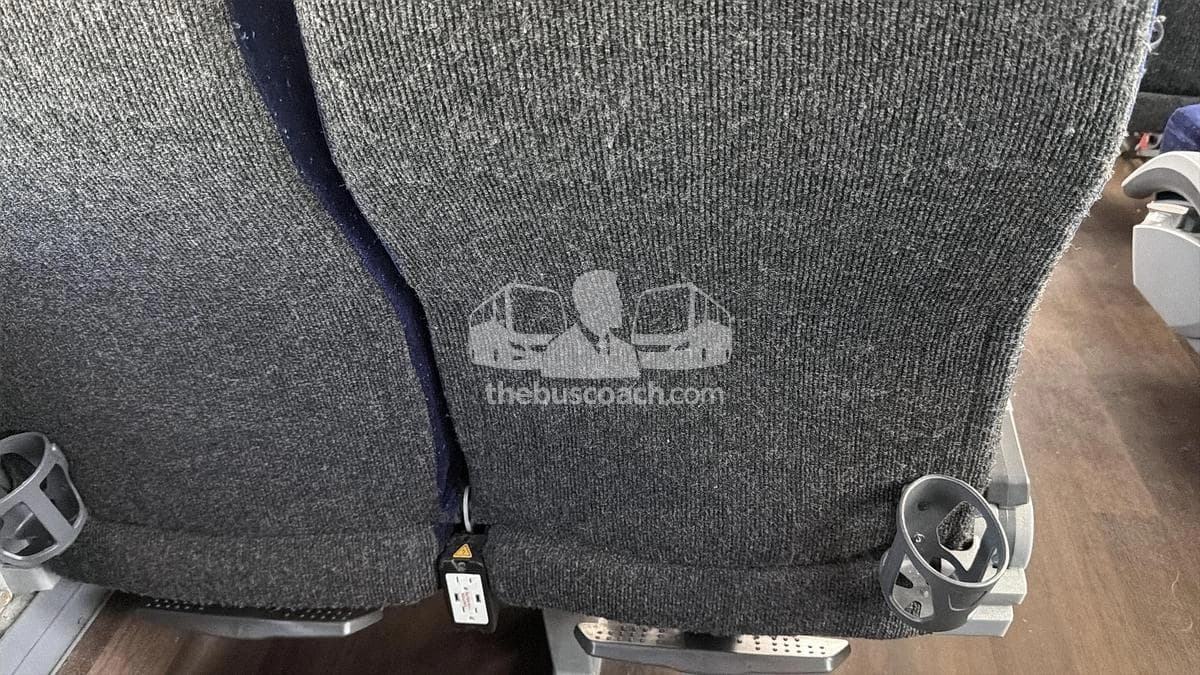 2018 Mci J4500 - Thumbnail 7 2018 Mci J4500 - Thumbnail 7