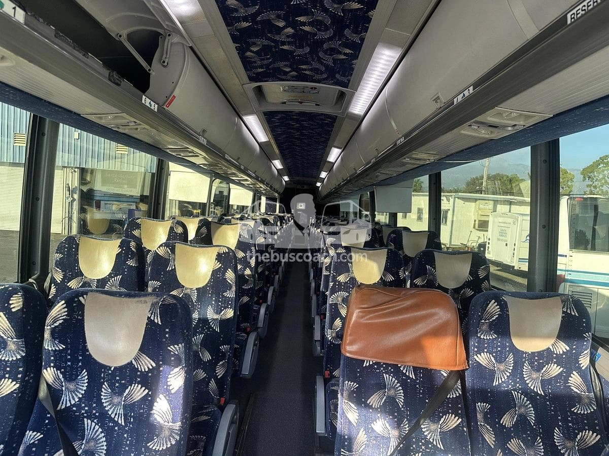 2013 Mci J4500 - Thumbnail 10 2013 Mci J4500 - Thumbnail 10