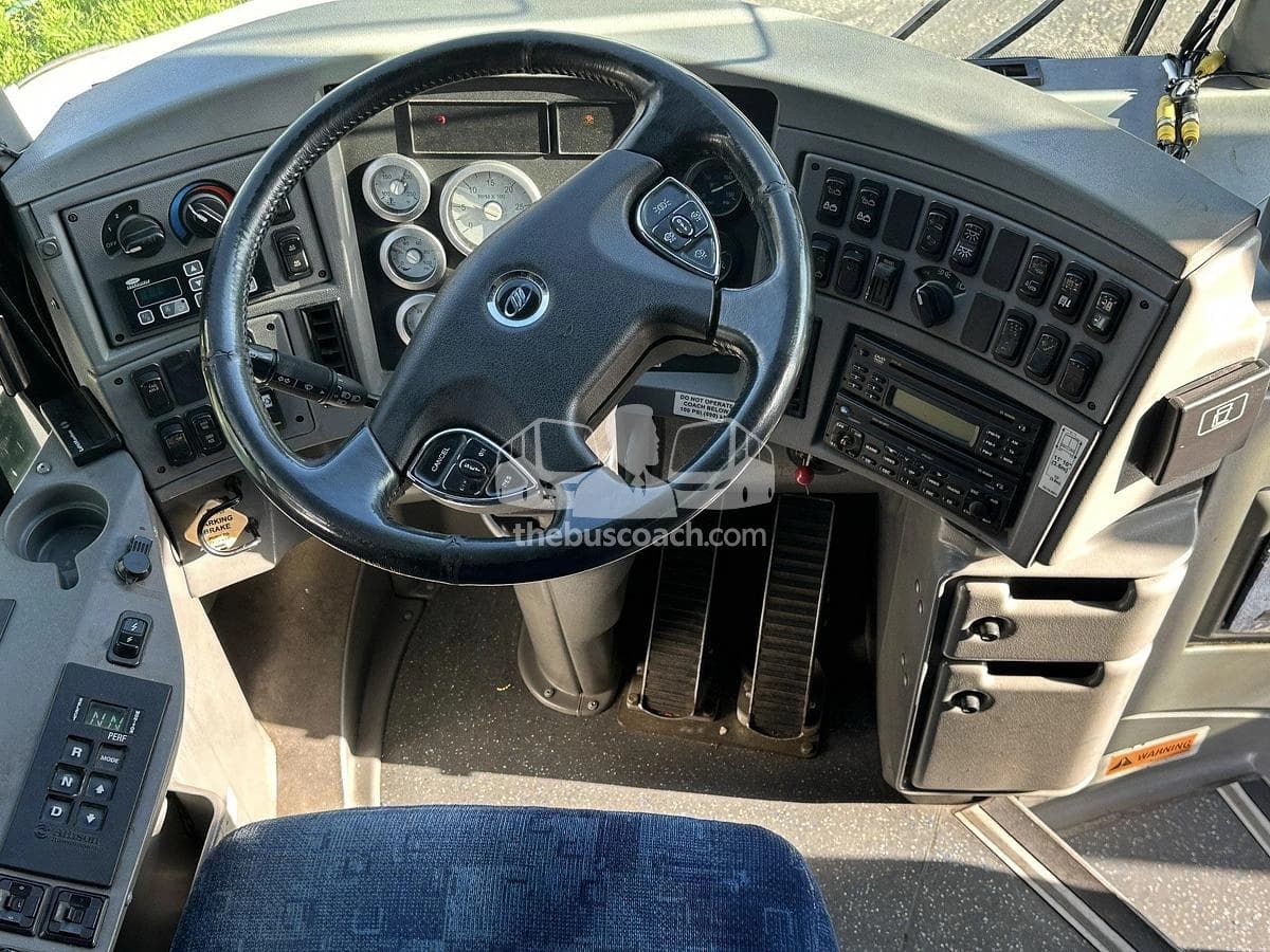 2012 Mci J4500 - Thumbnail 14 2012 Mci J4500 - Thumbnail 14