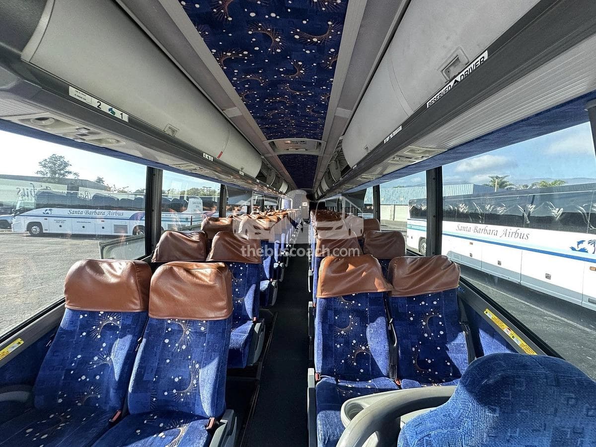 2012 Mci J4500 - Thumbnail 4 2012 Mci J4500 - Thumbnail 4