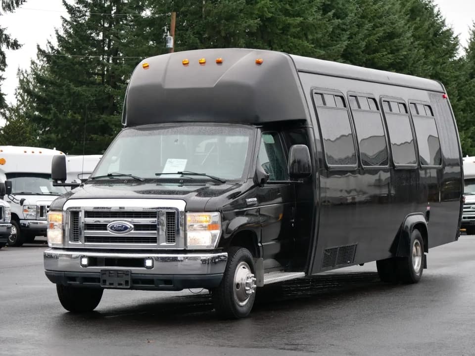 2012 Ford Ameritrans bus 2012 Ford Ameritrans bus