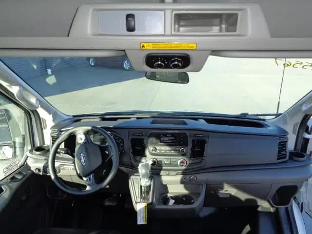 2026 Ford 350 DRW Cutaway - Thumbnail 3 2026 Ford 350 DRW Cutaway - Thumbnail 3