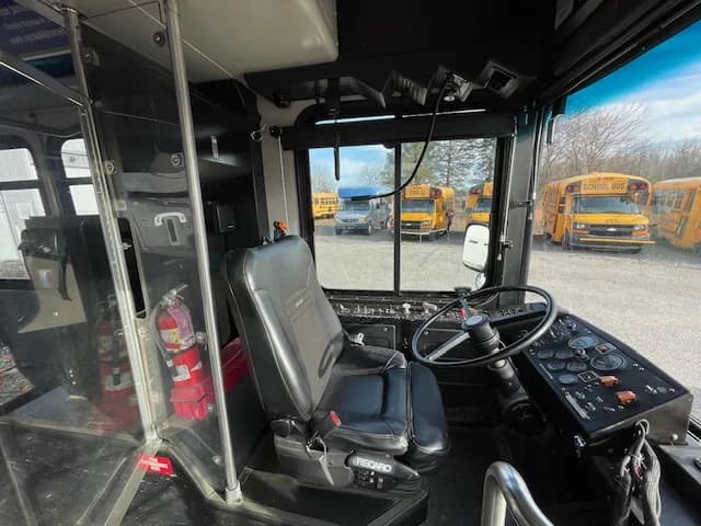 2008 Gillig Low Floor 28 FT Transit - Thumbnail 33 2008 Gillig Low Floor 28 FT Transit - Thumbnail 33