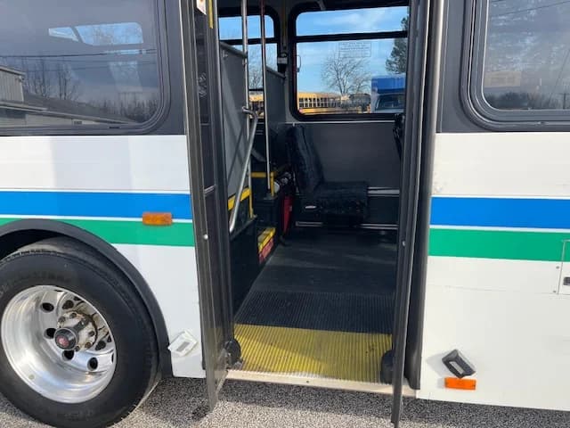 2008 Gillig Low Floor 28 FT Transit - Thumbnail 49 2008 Gillig Low Floor 28 FT Transit - Thumbnail 49
