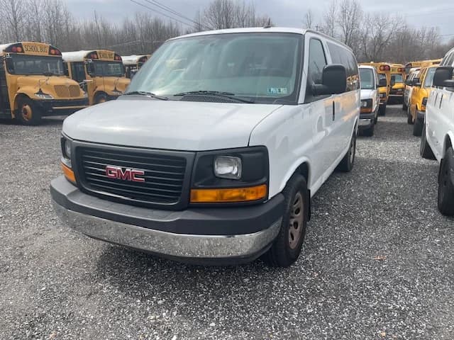 2014 GMC Savana 1500 LS bus 2014 GMC Savana 1500 LS bus
