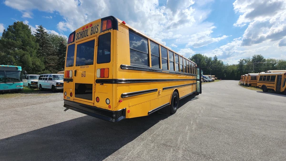 2017 THOMAS C2 72 Passenger - Thumbnail 10 2017 THOMAS C2 72 Passenger - Thumbnail 10