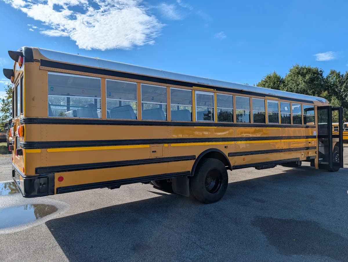 2016 International CE 72P Cummins - Thumbnail 5 2016 International CE 72P Cummins - Thumbnail 5