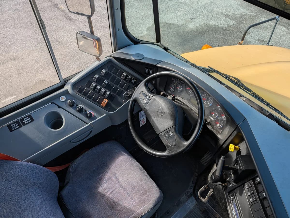 2016 International CE 72P Cummins - Thumbnail 11 2016 International CE 72P Cummins - Thumbnail 11