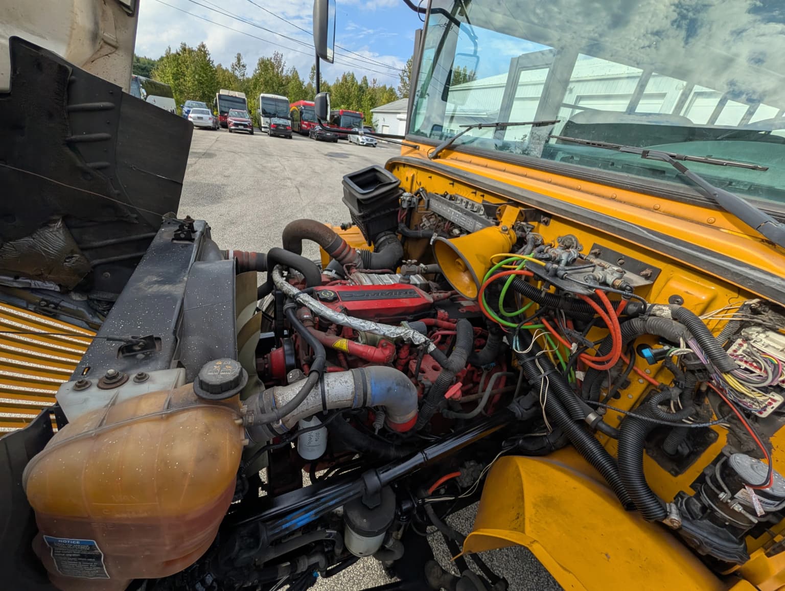 2016 International CE 72P Cummins - Thumbnail 2 2016 International CE 72P Cummins - Thumbnail 2