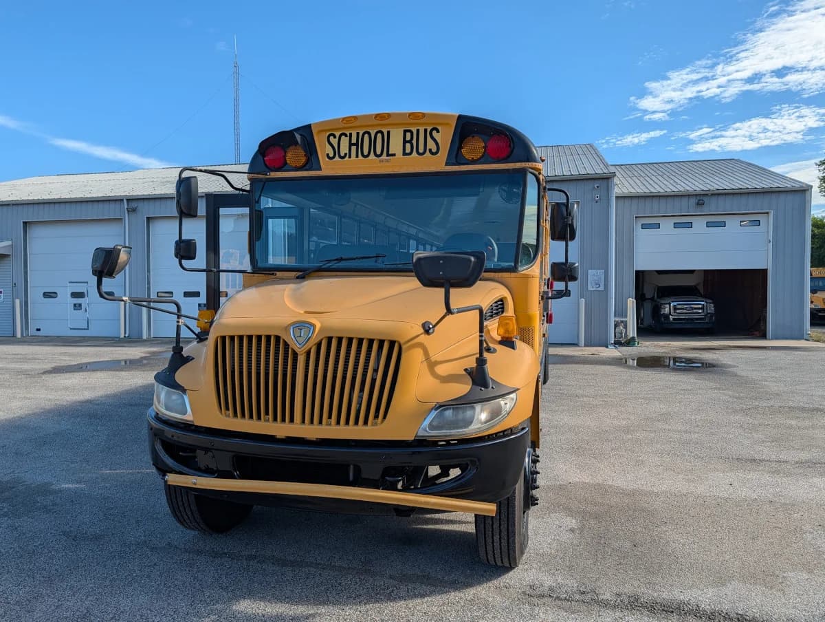 2016 International CE 72P Cummins - Thumbnail 16 2016 International CE 72P Cummins - Thumbnail 16