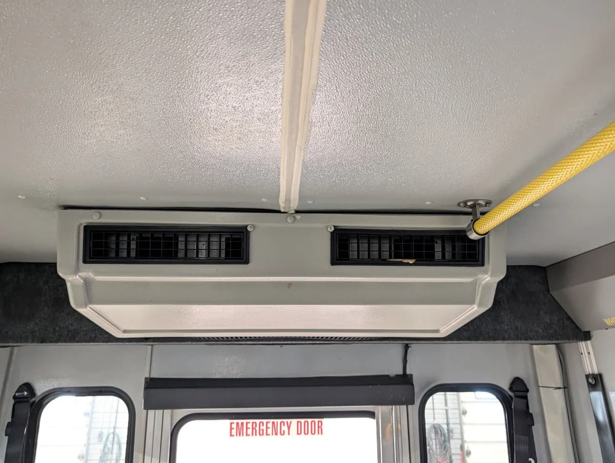 2017 Ford E450 Shuttle - Thumbnail 11 2017 Ford E450 Shuttle - Thumbnail 11