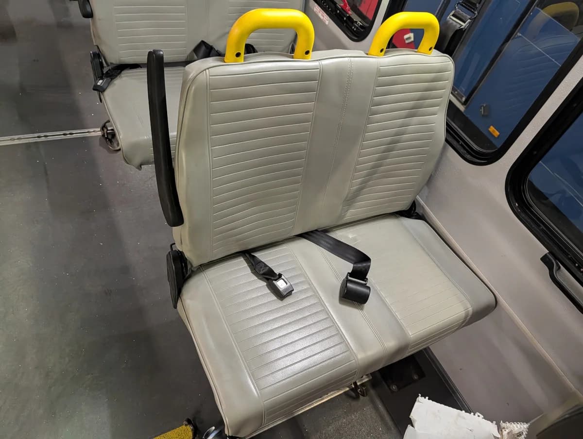 2017 Ford E450 Shuttle - Thumbnail 32 2017 Ford E450 Shuttle - Thumbnail 32