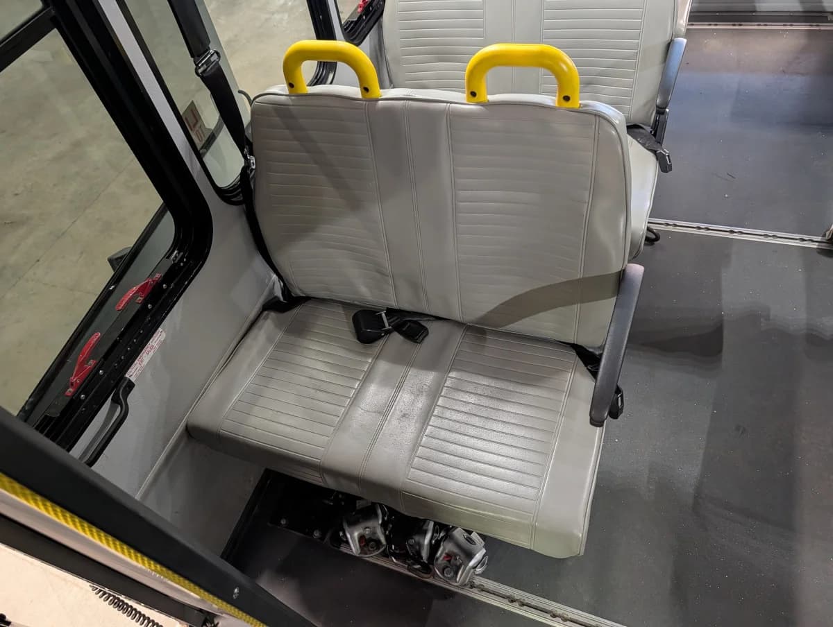 2017 Ford E450 Shuttle - Thumbnail 33 2017 Ford E450 Shuttle - Thumbnail 33