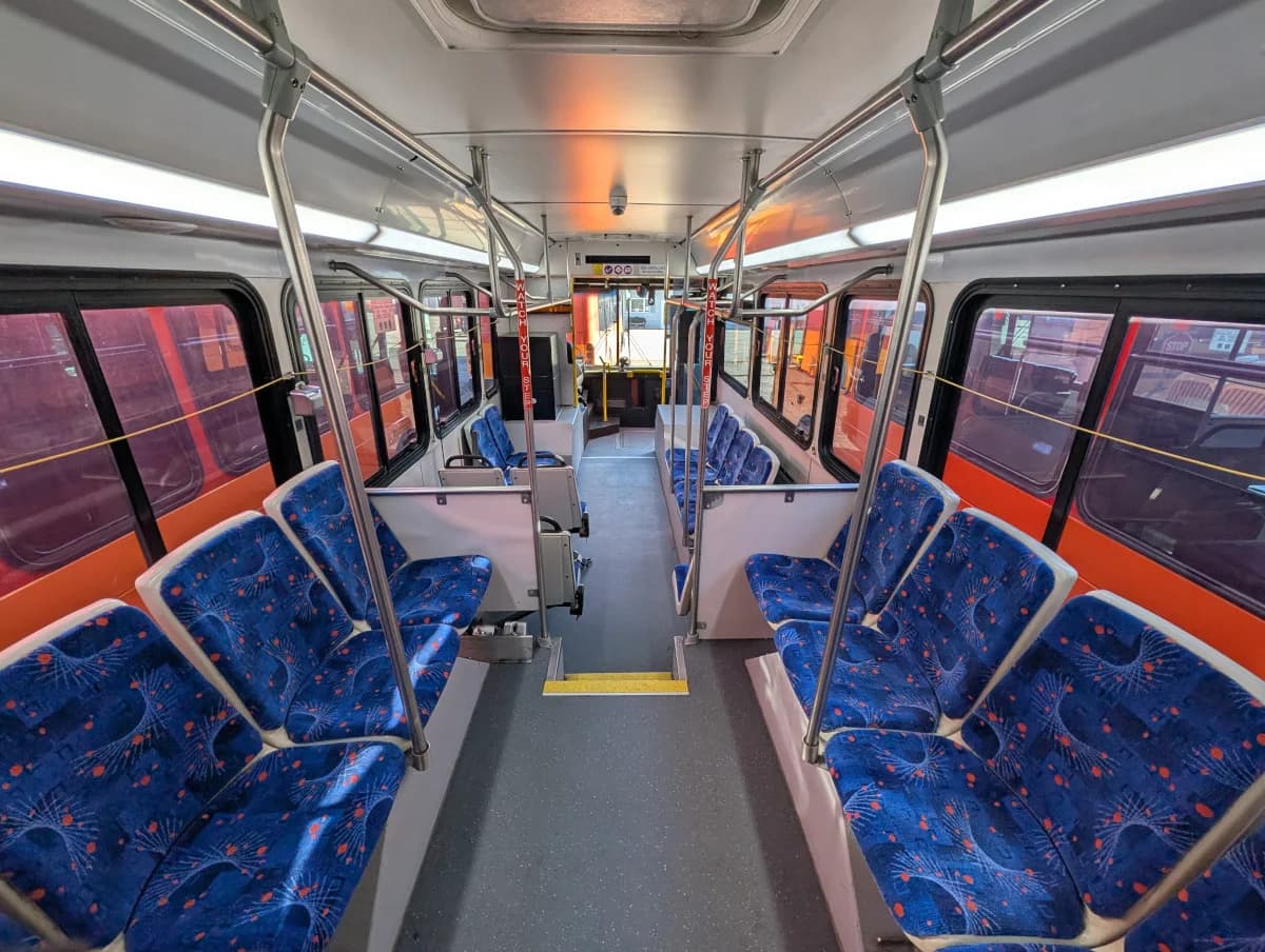 5 Gillig Low Floor Transit buses - Thumbnail 8 5 Gillig Low Floor Transit buses - Thumbnail 8