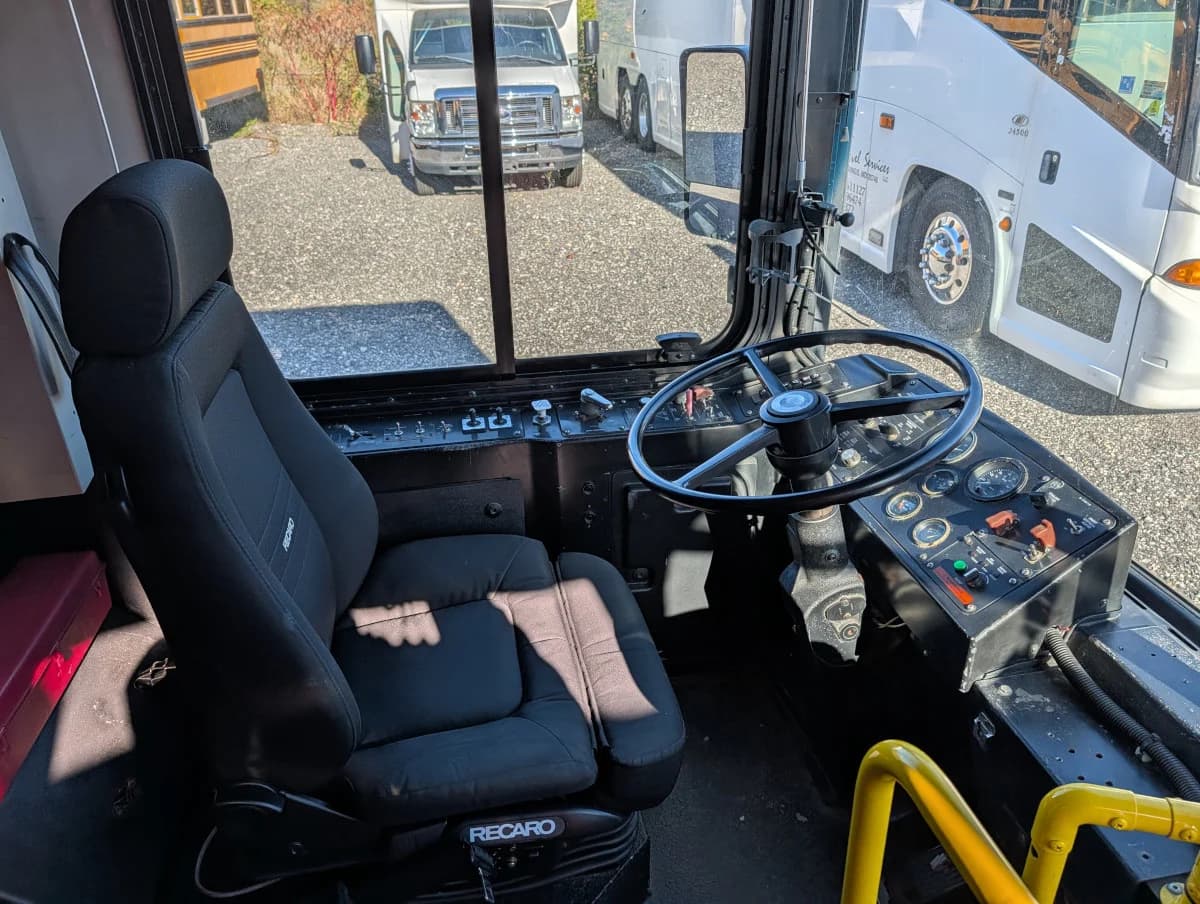 5 Gillig Low Floor Transit buses - Thumbnail 12 5 Gillig Low Floor Transit buses - Thumbnail 12