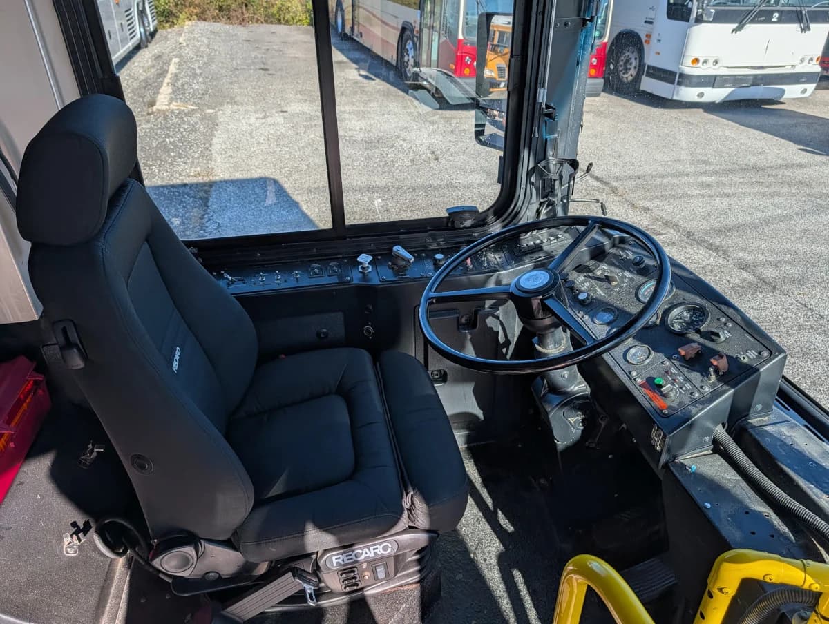 5 Gillig Low Floor Transit buses - Thumbnail 15 5 Gillig Low Floor Transit buses - Thumbnail 15