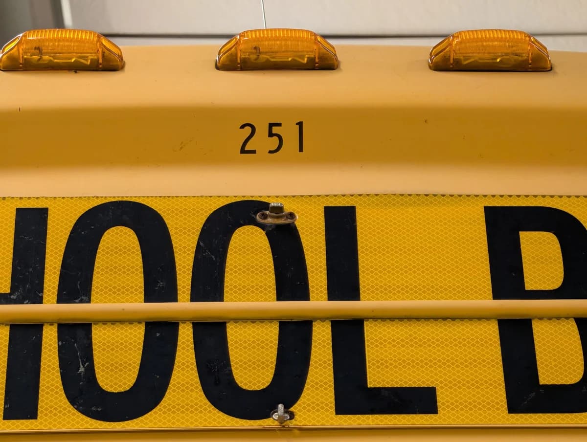 2012 Blue Bird Vision 72P - Thumbnail 23 2012 Blue Bird Vision 72P - Thumbnail 23