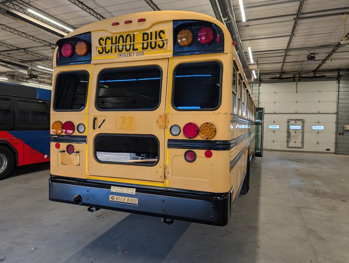 2012 Blue Bird Vision 72P - Thumbnail 20 2012 Blue Bird Vision 72P - Thumbnail 20