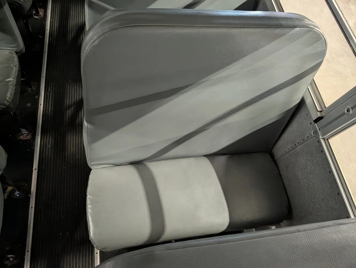 2012 Blue Bird Vision 72P - Thumbnail 9 2012 Blue Bird Vision 72P - Thumbnail 9