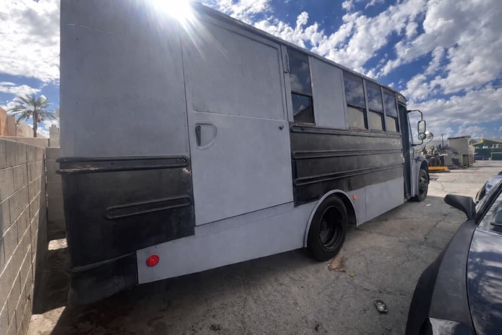 2007 Thomas Saf-T-Liner C2 - Thumbnail 8 2007 Thomas Saf-T-Liner C2 - Thumbnail 8